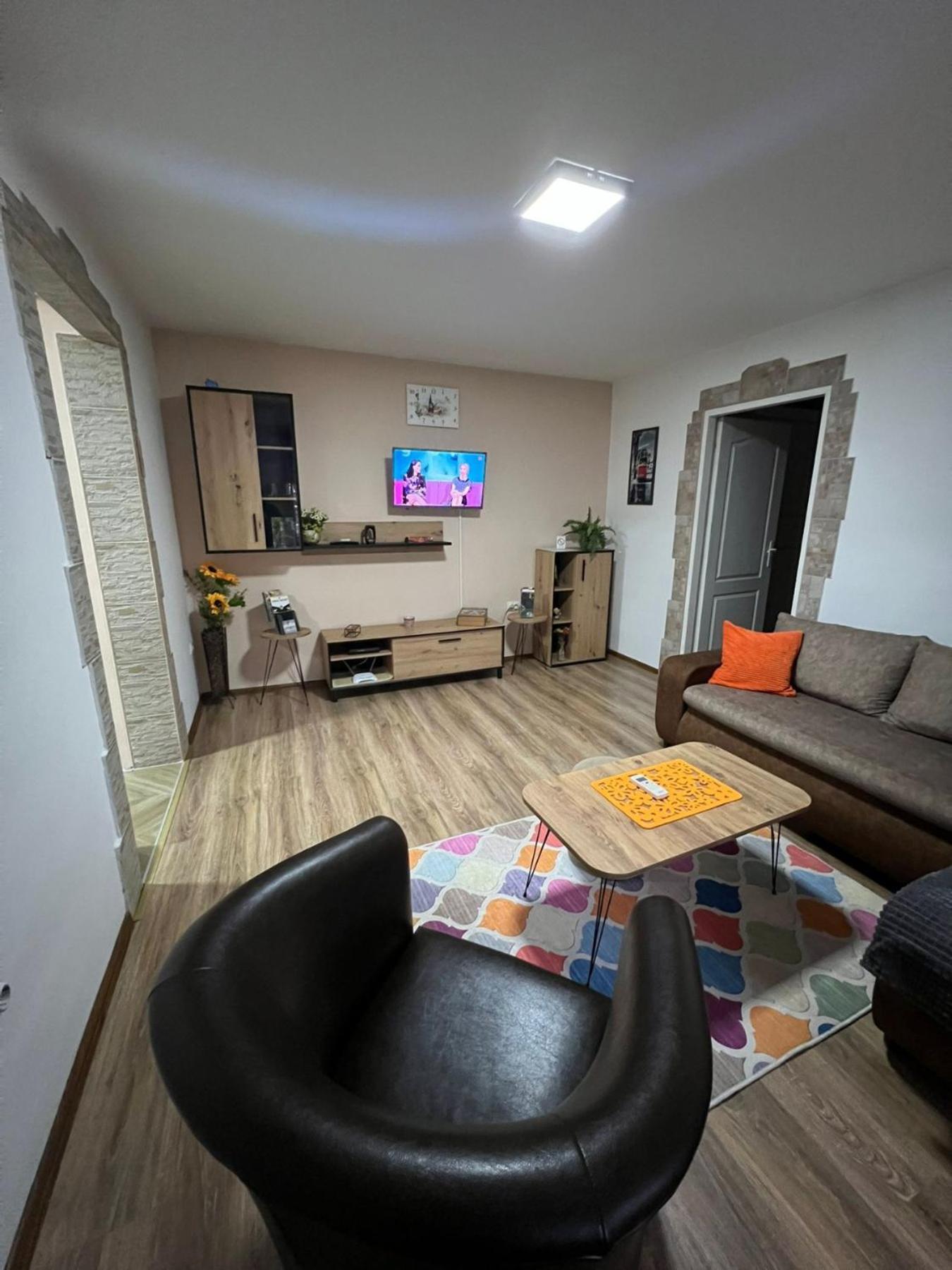 Apartman Su Libero Appartement Subotica Buitenkant foto