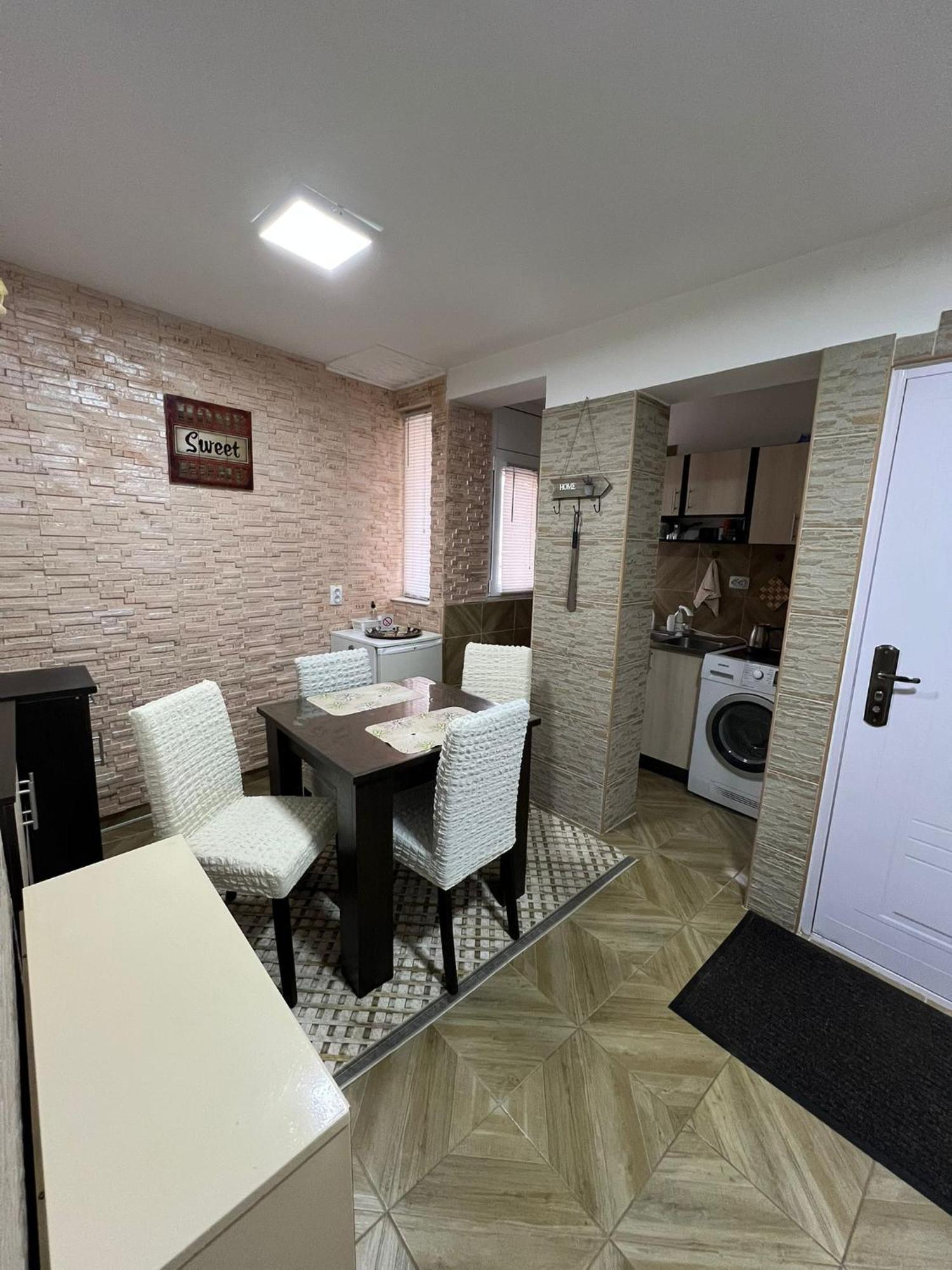Apartman Su Libero Appartement Subotica Buitenkant foto